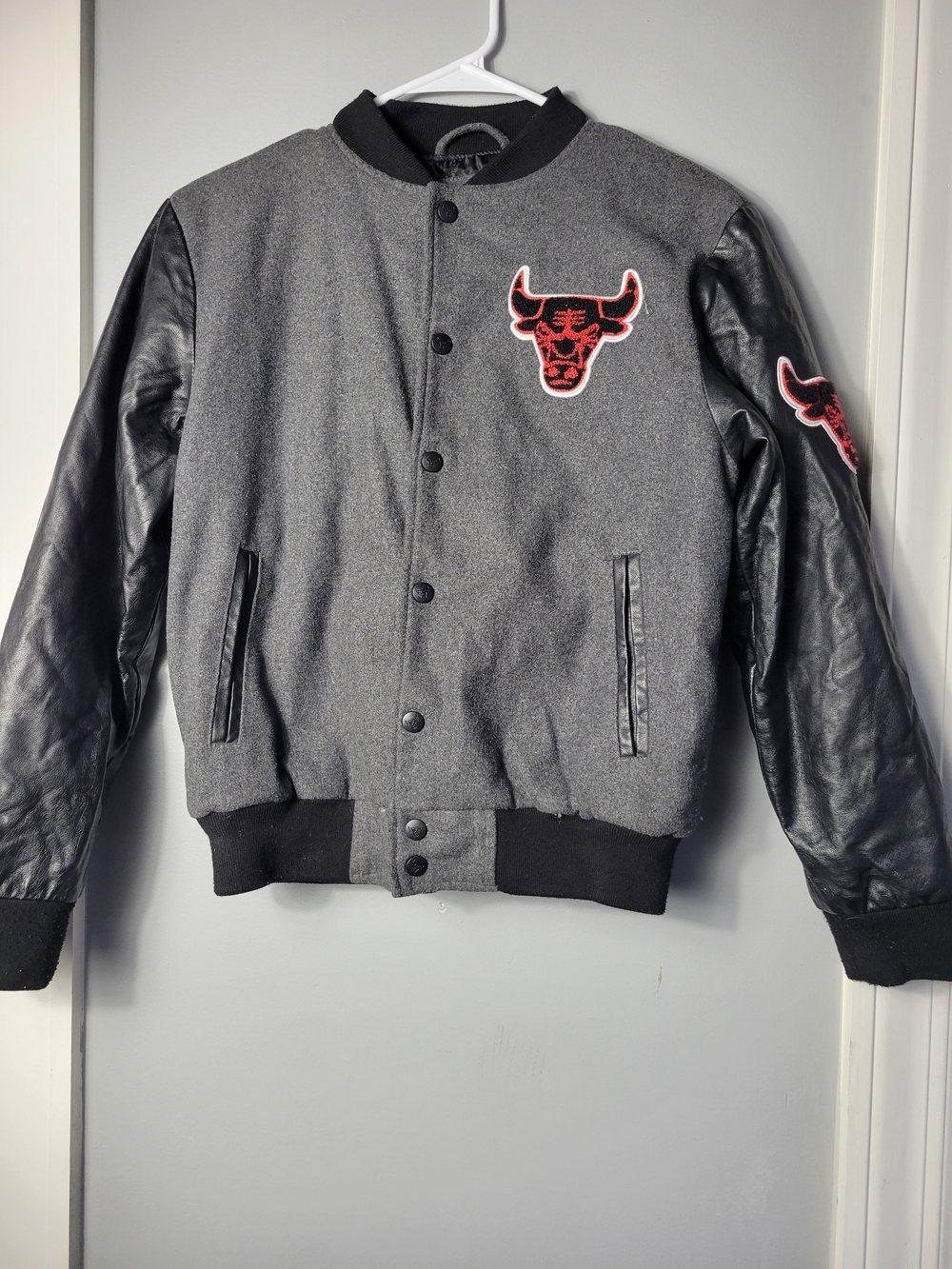 NBA Chicago Bulls Gray & Black Logo Varsity Jacket